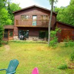Roomy, rustic cottage on 1/2 a km of private shoreline!