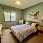 2nd bedroom Queen