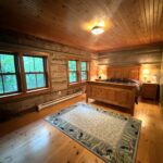 Large master bedroom, Queen