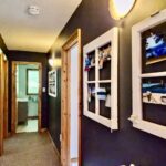 Hall to bedrooms